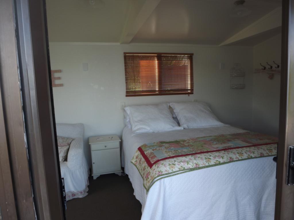 Готель Long Bay Motor Camp Coromandel Екстер'єр фото
