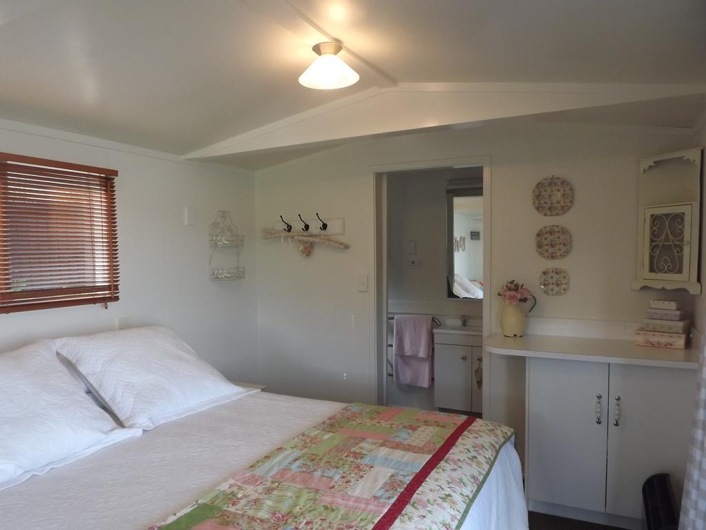 Готель Long Bay Motor Camp Coromandel Екстер'єр фото
